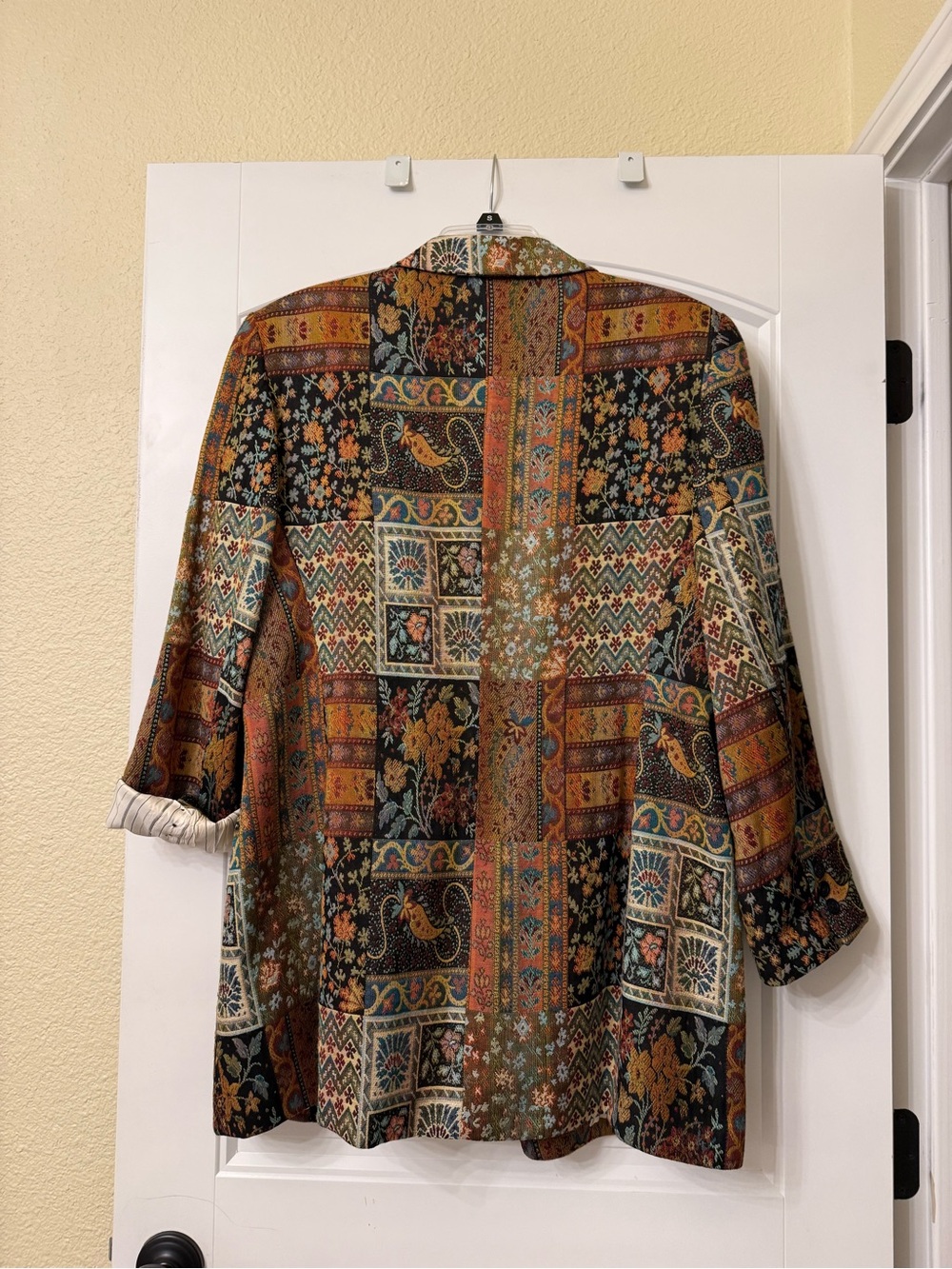 Multicolor Patterned women's Blazer - Picture 4 of 4